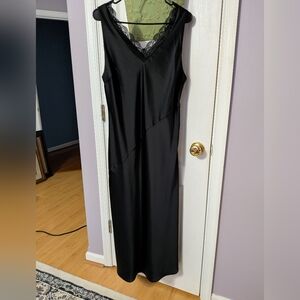 Nicole Miller Elegant Black Lace Dress